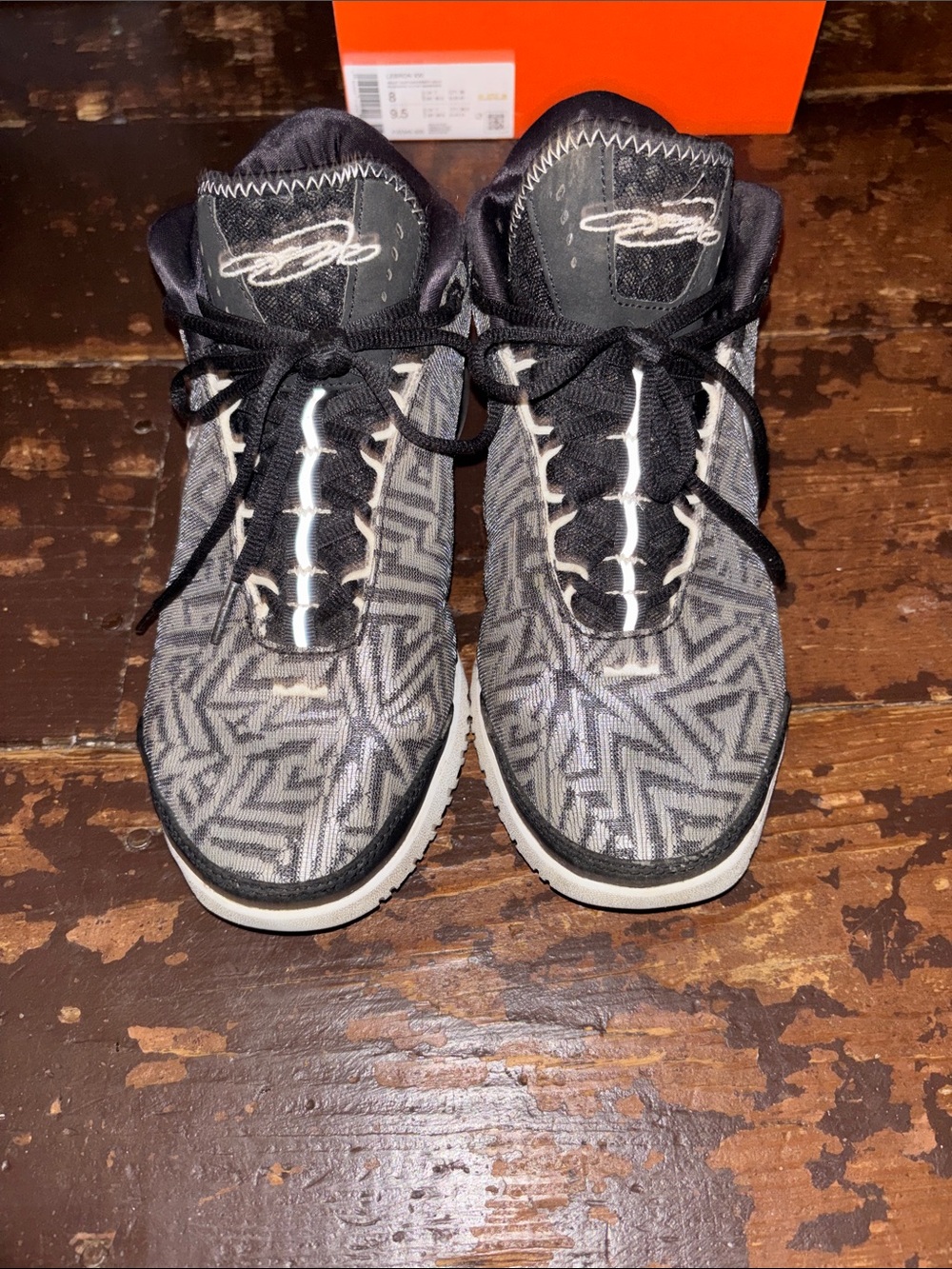 Nike Men's LeBron NXXT Genisus Black Patterned Athletic Sneakers
